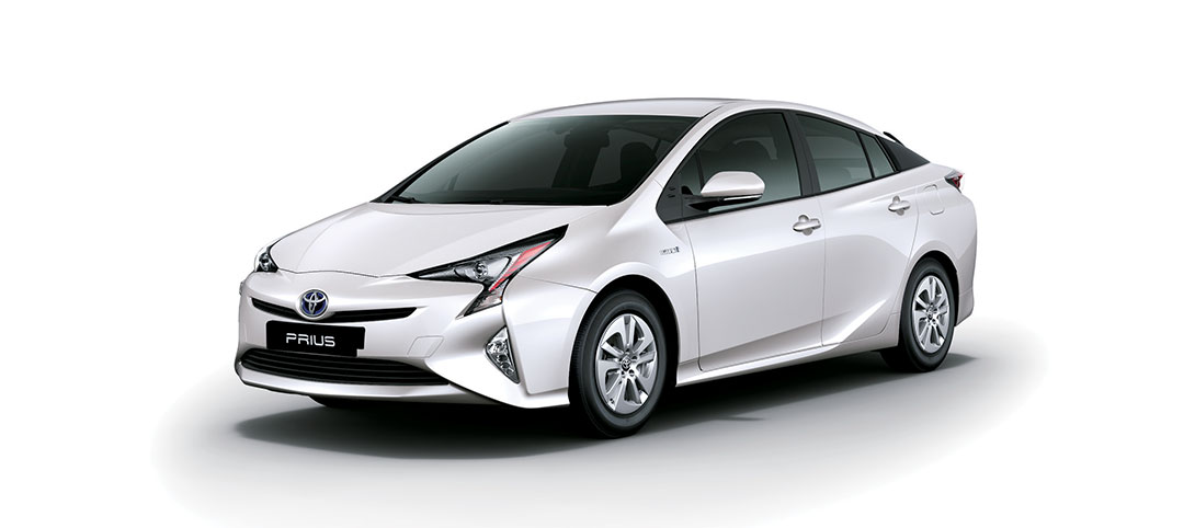 Prius White Pearl Crystal Shine